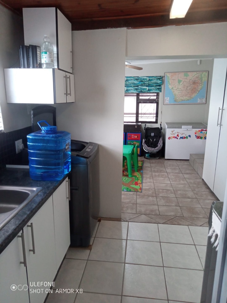 4 Bedroom Property for Sale in Dorchester Heights Eastern Cape